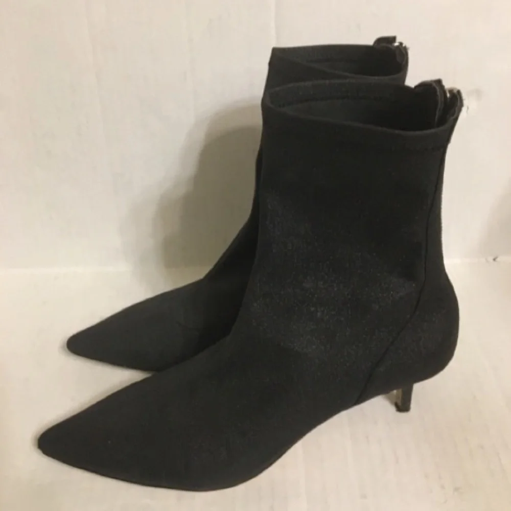 Jewel Badgley Mischka Sock Booties Sz 9
